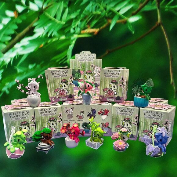 tokidoki Fortune Unicorno from Botanical Harmony Unicorno Series - Picture 9 of 9